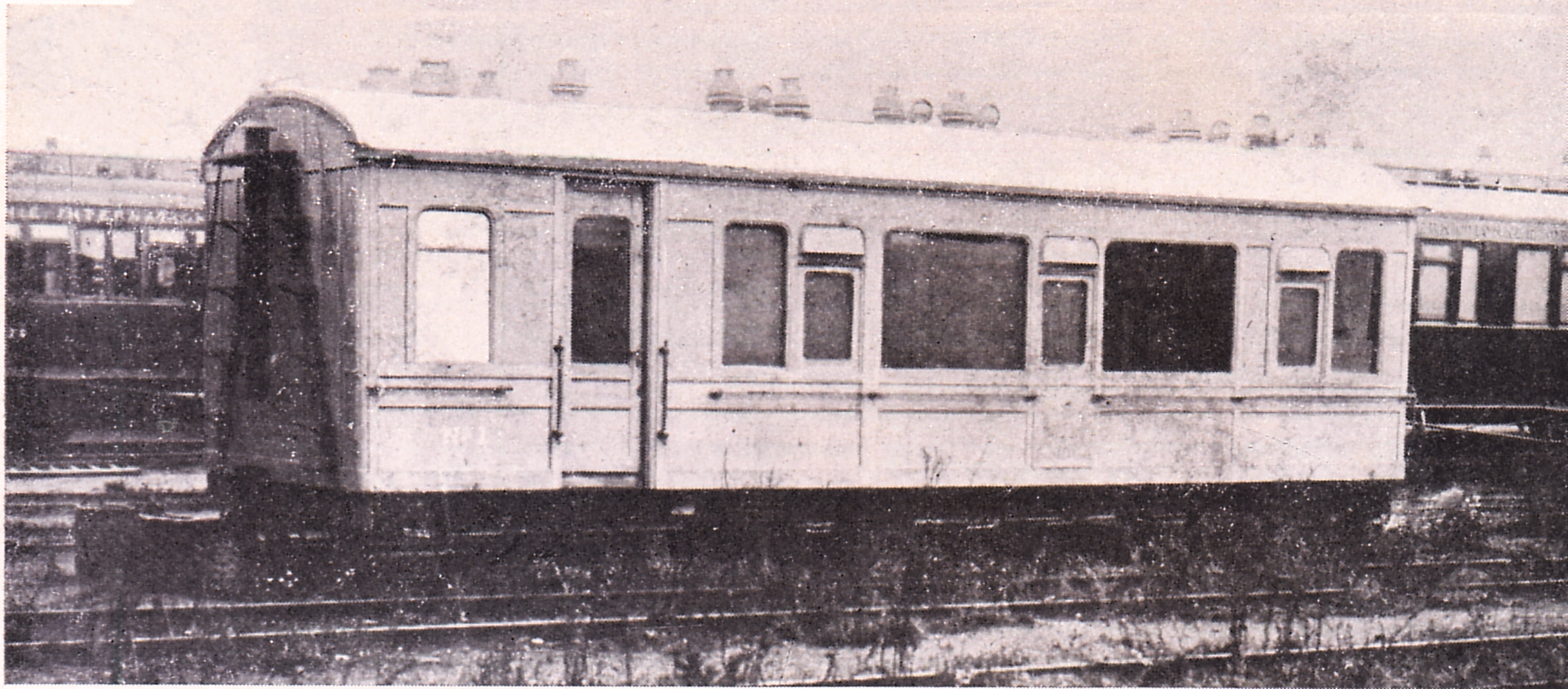 REPRO DECO PHOTO GARE DE TOULON WAGONS TRAIN 1861 RAILS FRANCE   190 OU 310 GRS